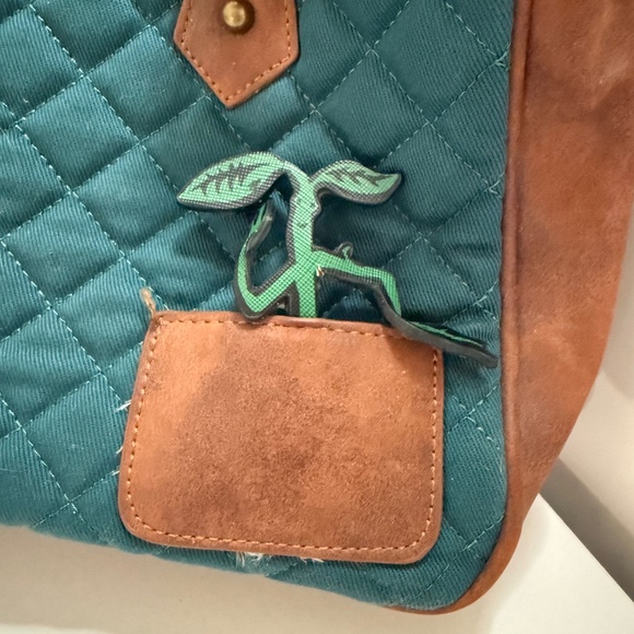 Bioworld Newt Scamander Handbag - Picture 3 of 12